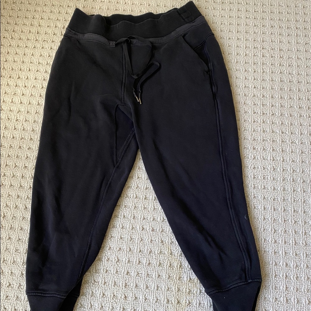 LuLuLemon Black High Waisted Cropped Joggers